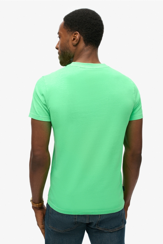 Superdry groene heren t-shirt | Model achteraanzicht