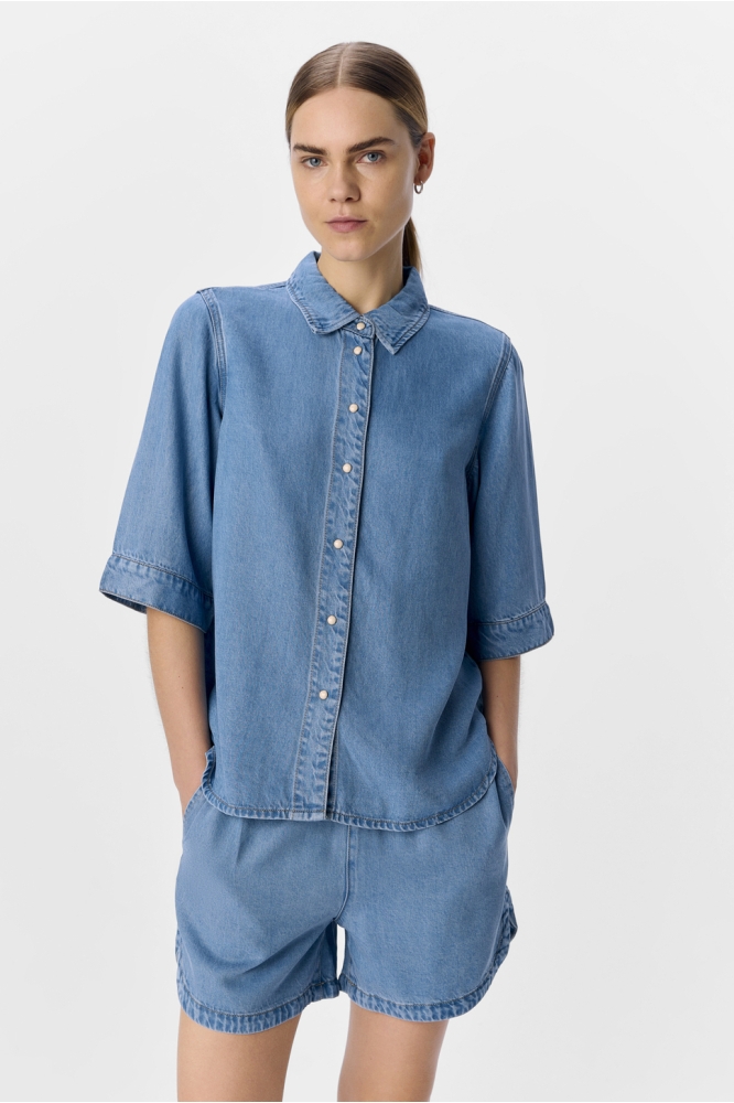 Object blauwe dames blouse | Model vooraanzicht