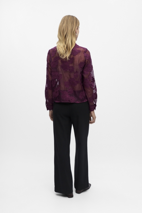 Object paarse dames blouse | Model achteraanzicht