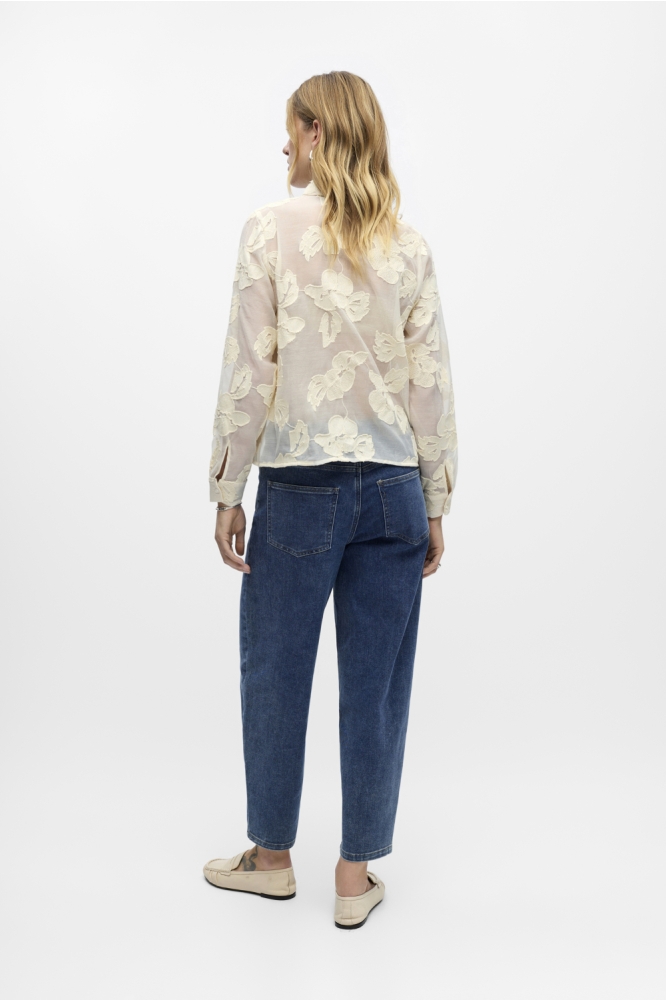 Object beige dames blouse | Model achteraanzicht