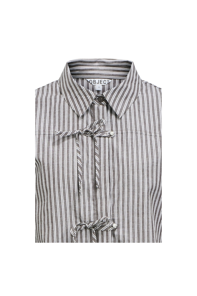 Object bruine dames blouse | Close up