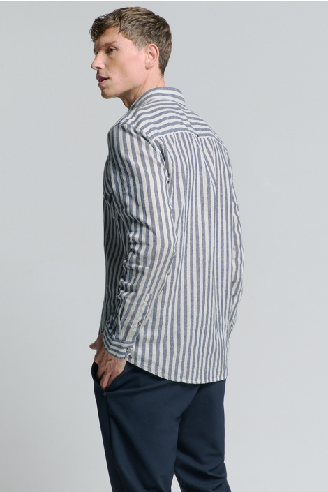 NO-EXCESS blauwe heren overhemd | Model zijaanzicht