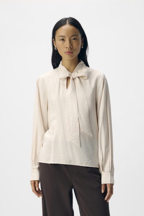 Object beige dames blouse | Model vooraanzicht