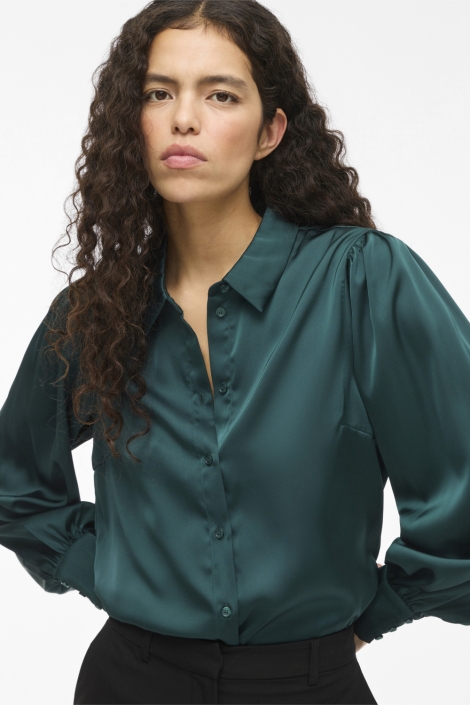 Vila groene dames blouse | Model vooraanzicht