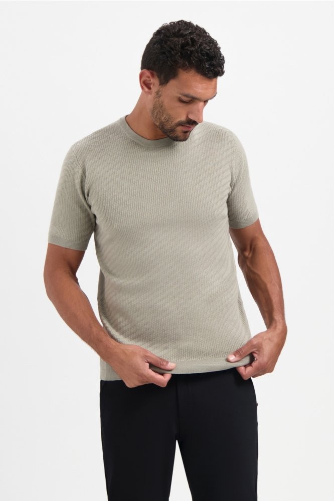 NO-EXCESS beige heren t-shirt | Model vooraanzicht