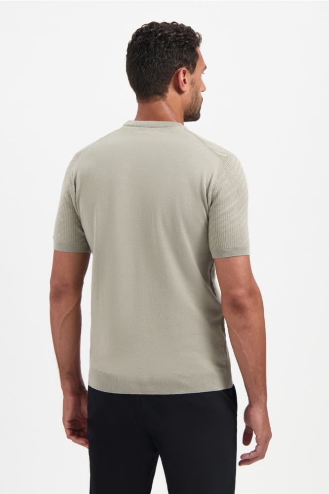 NO-EXCESS beige heren t-shirt | Model achteraanzicht