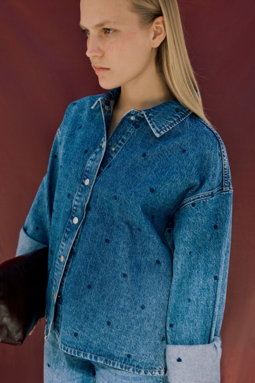 Vila Blouse VICREEK L/S DENIM HEART EMB SHIRT/R 14114171 MEDIUM BLUE DENIM/HEART EMB