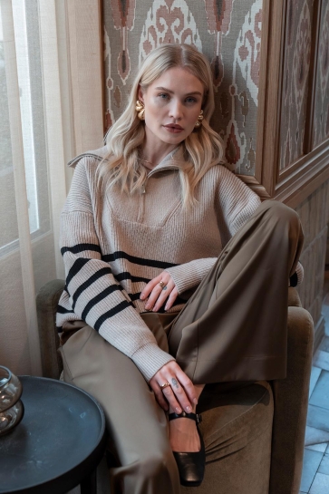 Geisha Trui TRUI MET STREEPDESSIN 54501 10 SAND/BLACK