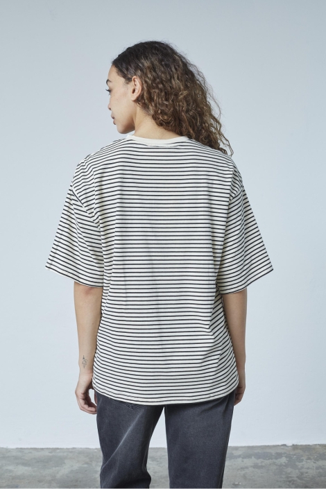 SisterS point beige dames t-shirt | Model achteraanzicht