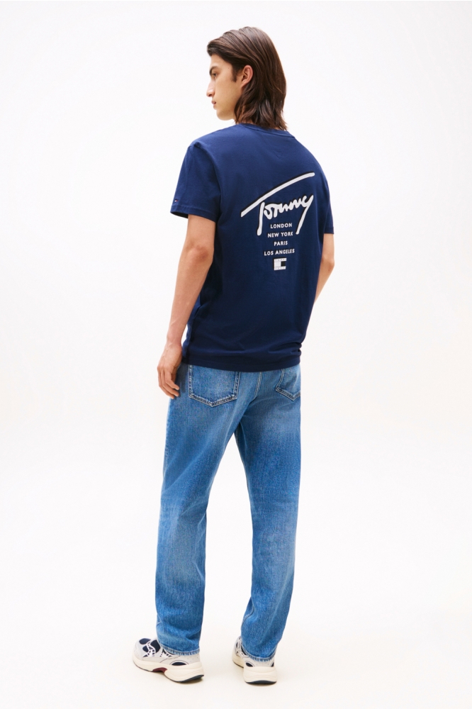 Tommy Jeans blauwe heren t-shirt | Model achteraanzicht