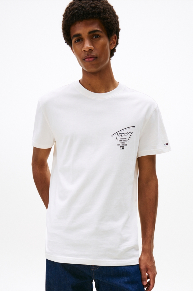 Tommy Jeans witte heren t-shirt | Model vooraanzicht
