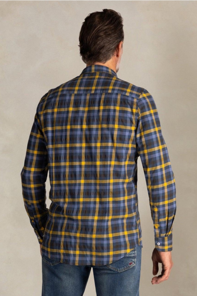 NZA blauwe heren overhemd | Model achteraanzicht