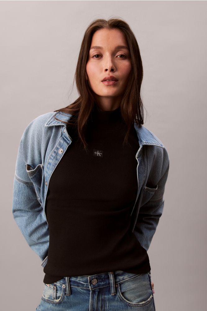 Calvin Klein zwarte dames t-shirt | Model vooraanzicht