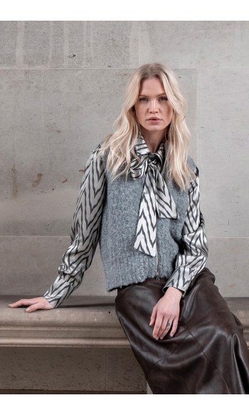 WOL SINGLET MET RITSSLUITING 54574 29 000930 MID GREY