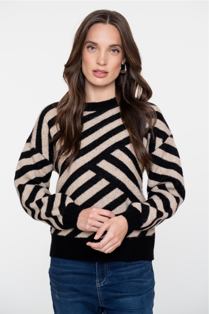 Geisha beige dames trui | Model vooraanzicht