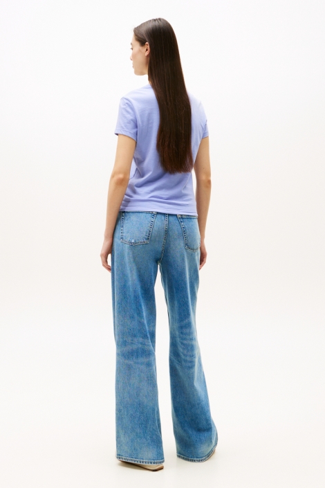 Tommy Jeans blauwe dames t-shirt | Model