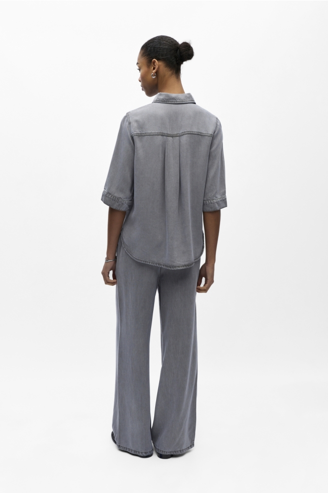 Object grijze dames blouse | Model