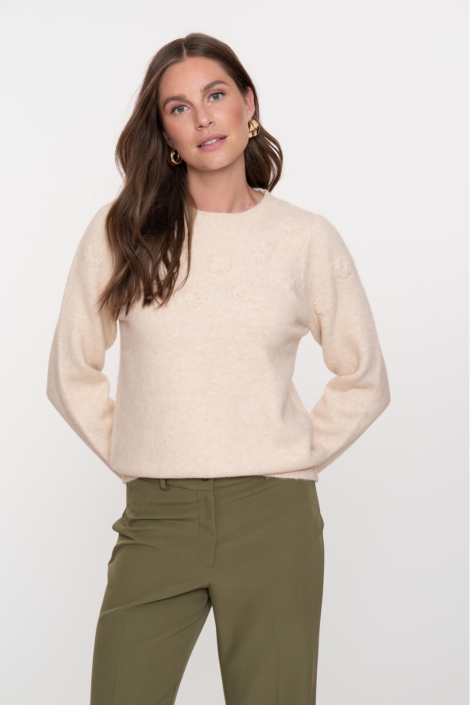 Geisha beige dames trui | Model vooraanzicht