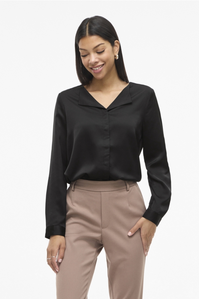 Vila zwarte dames blouse | Model vooraanzicht
