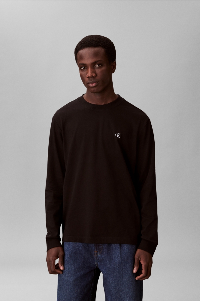 Calvin Klein zwarte heren t-shirt | Model vooraanzicht