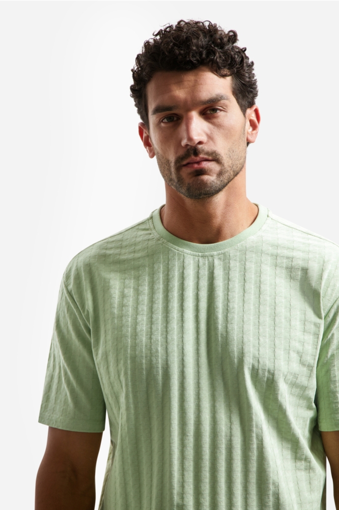 NO-EXCESS groene heren t-shirt | Model vooraanzicht