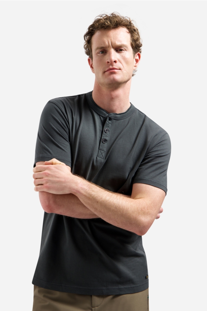 NO-EXCESS groene heren t-shirt | Model vooraanzicht