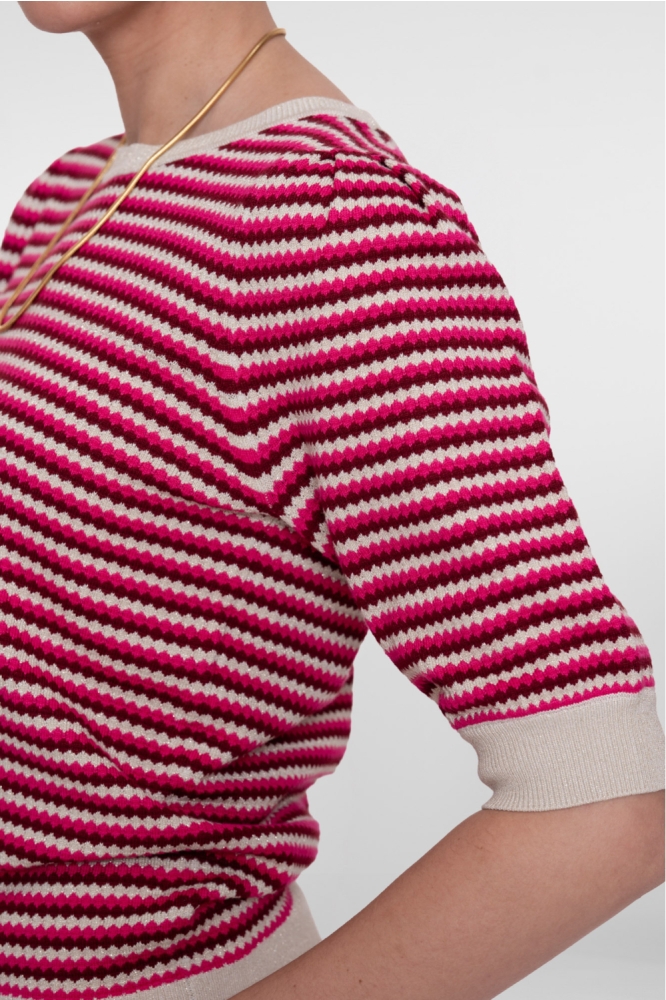 Geisha roze dames t-shirt | Model zijaanzicht