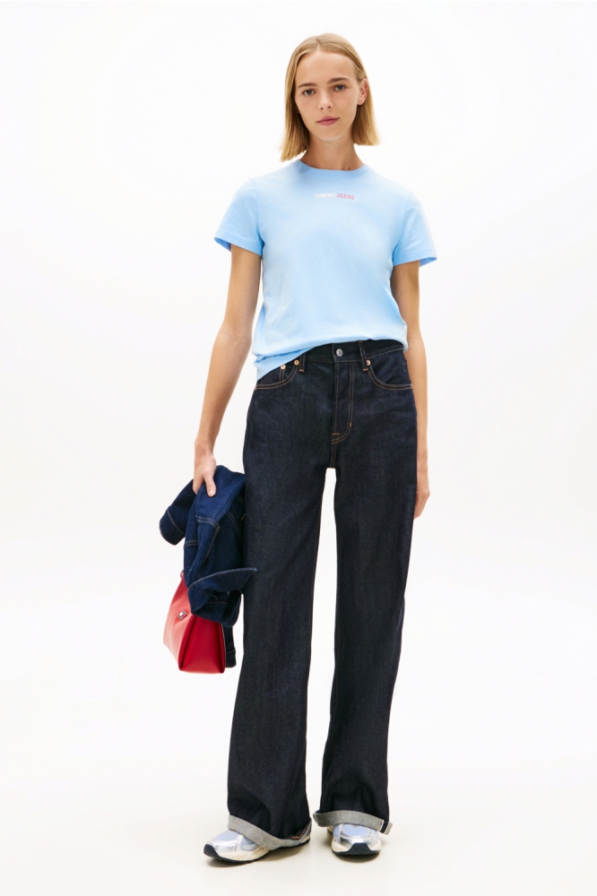 Tommy Jeans blauwe dames t-shirt | Model