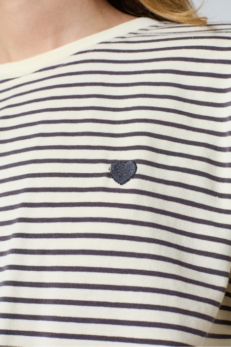 SisterS point beige dames t-shirt | Close up