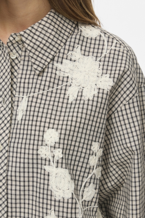 Vila beige dames blouse | Close up