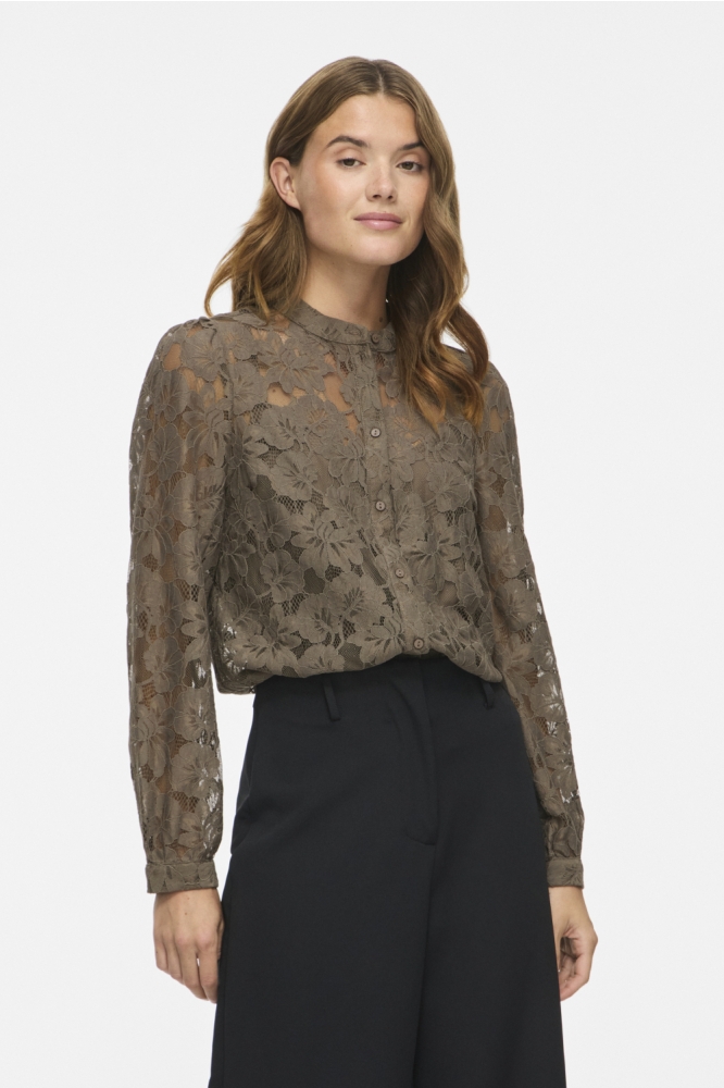 Vila groene dames blouse | Model vooraanzicht