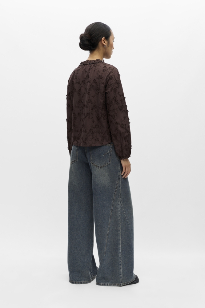 Object bruine dames blouse | Model