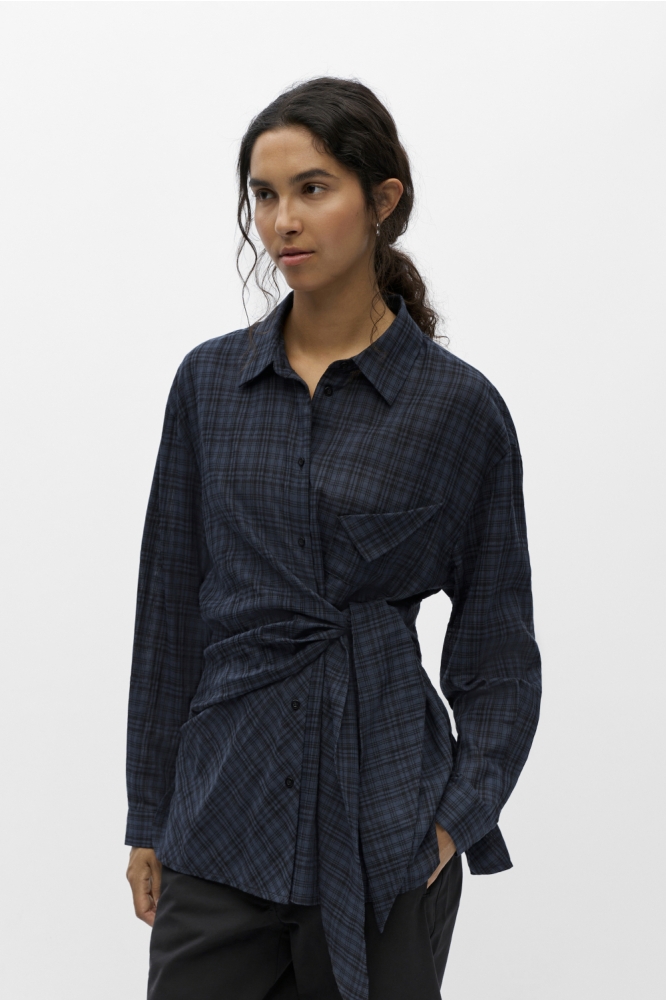 Object blauwe dames blouse | Model vooraanzicht