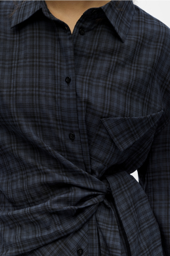 Object blauwe dames blouse | Close up
