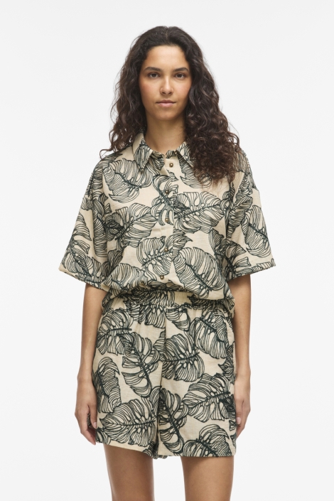 Vila beige dames blouse | Model vooraanzicht