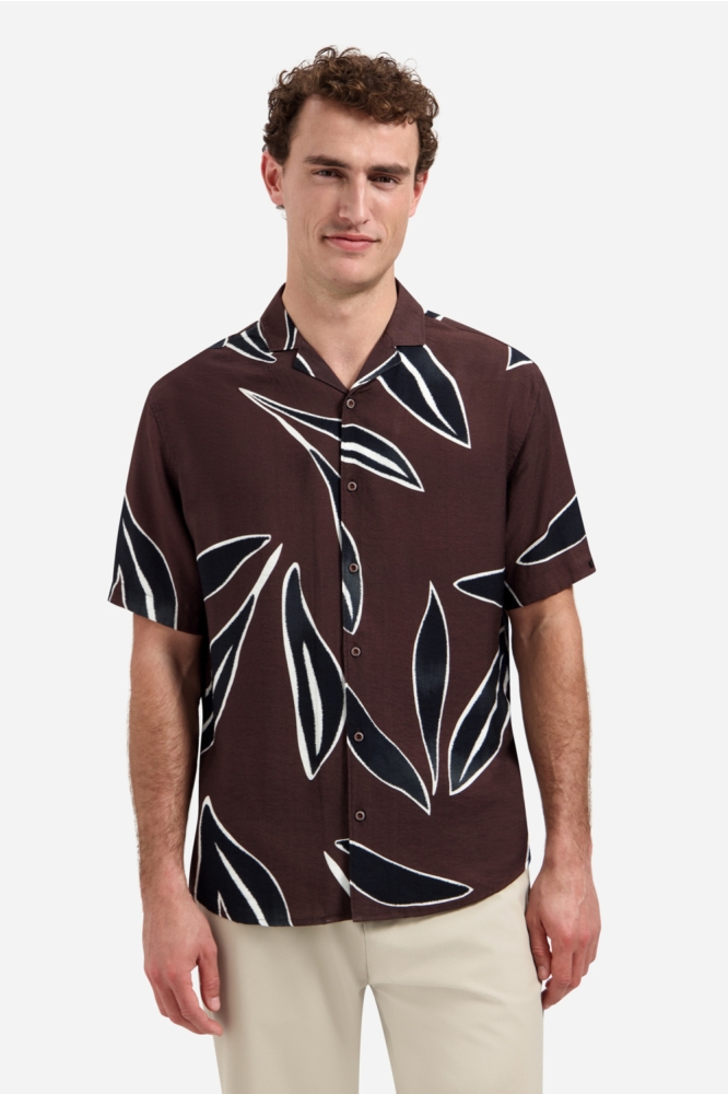 NO-EXCESS bruine heren overhemd | Model vooraanzicht