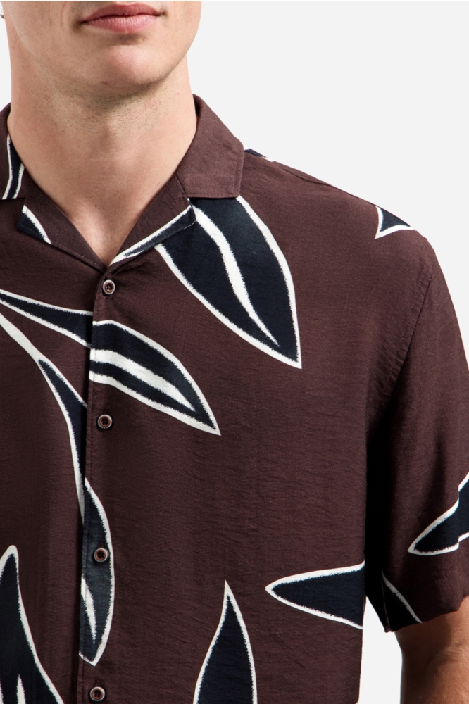 NO-EXCESS bruine heren overhemd | Close up