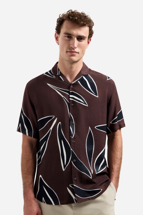 NO-EXCESS bruine heren overhemd | Model vooraanzicht