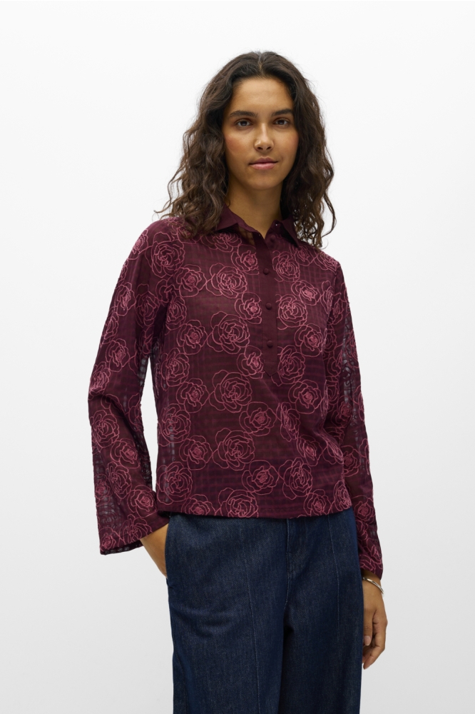 Object bordeaux dames blouse | Model vooraanzicht