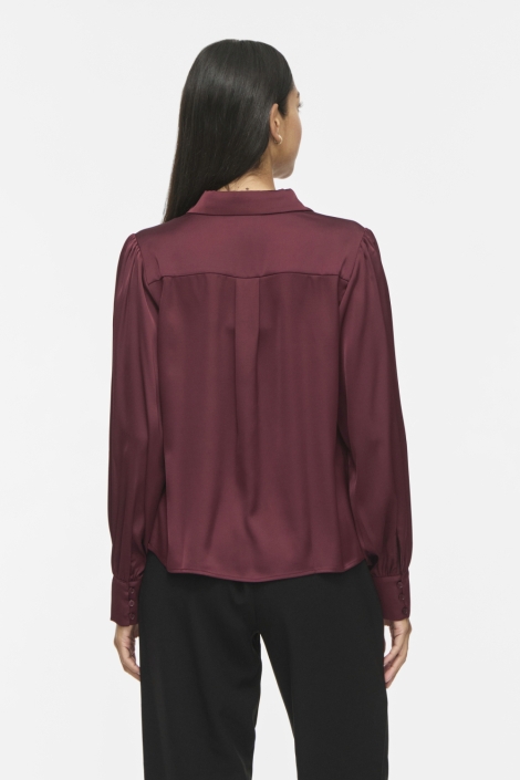 Vila bordeaux dames blouse | Model achteraanzicht