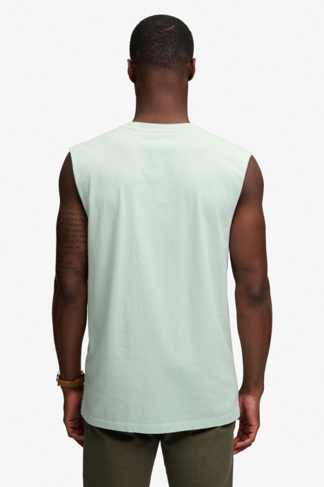 Superdry groene heren t-shirt | Model achteraanzicht