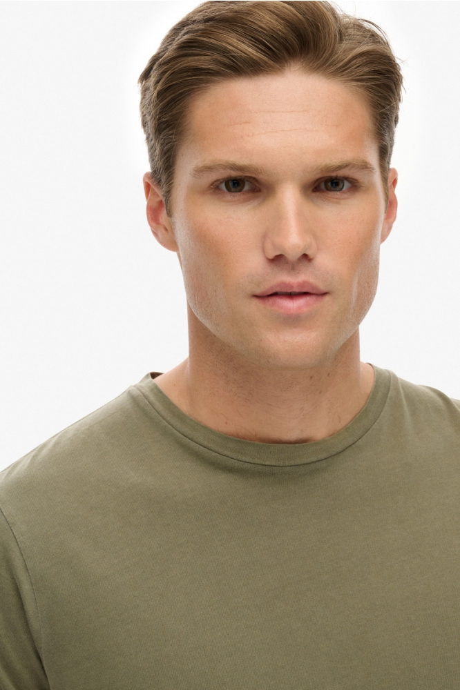 Superdry groene heren t-shirt | Close up