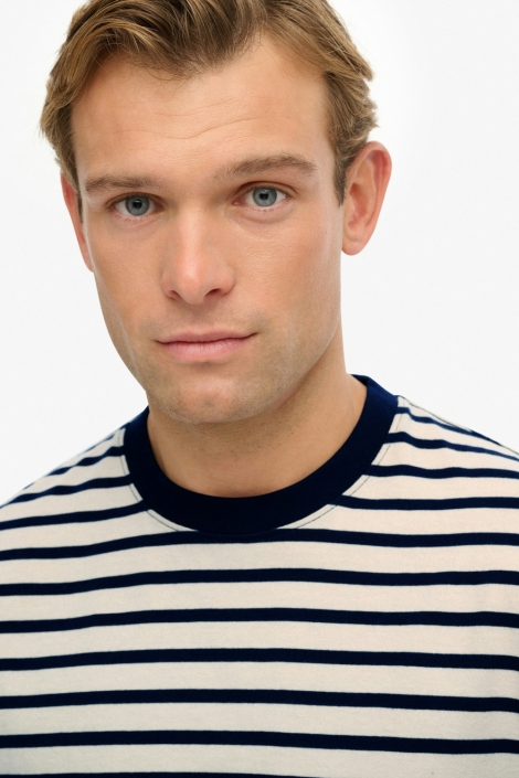 Superdry witte heren t-shirt | Close up