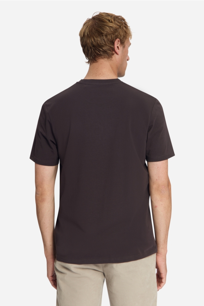 NO-EXCESS bruine heren t-shirt | Model achteraanzicht