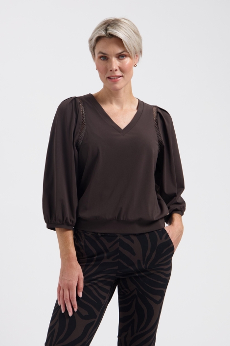 Lady Day bruine dames blouse | Model