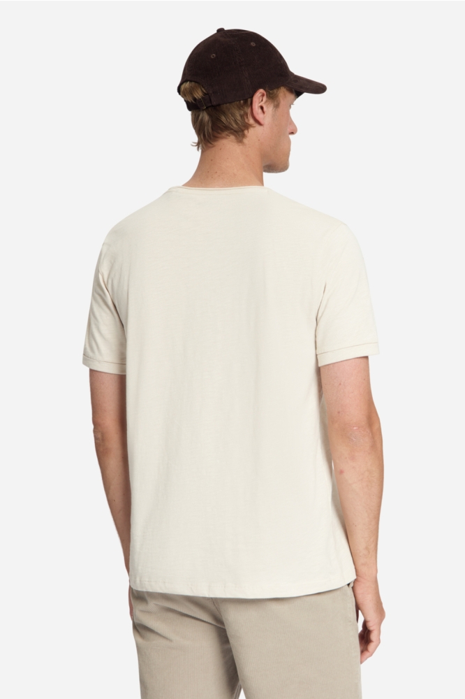 NO-EXCESS ecru heren t-shirt | Model achteraanzicht