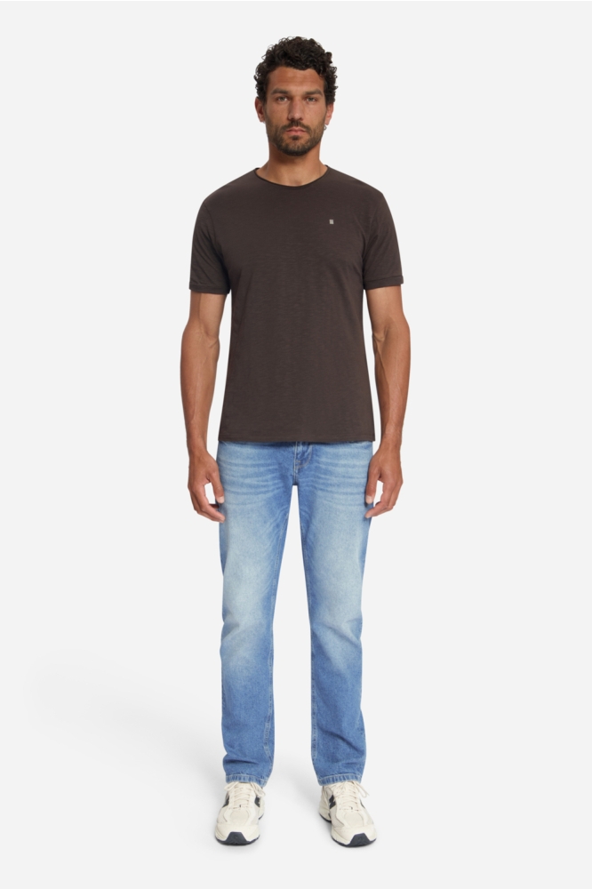 NO-EXCESS bruine heren t-shirt | Model