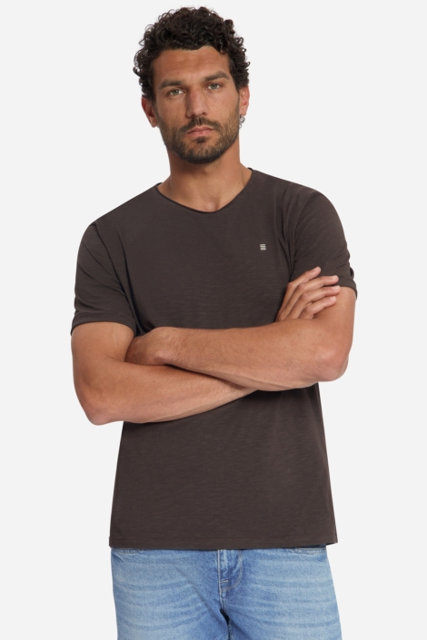 NO-EXCESS bruine heren t-shirt | Model vooraanzicht