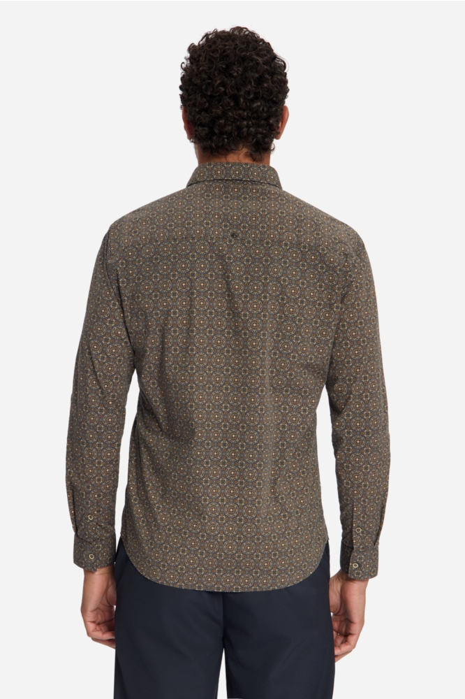 NO-EXCESS camel heren overhemd | Model achteraanzicht