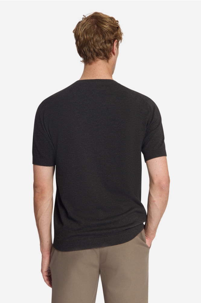 NO-EXCESS bruine heren trui | Model vooraanzicht
